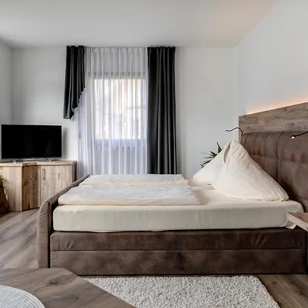 Hotel Garni Café Im Hamm Zell
