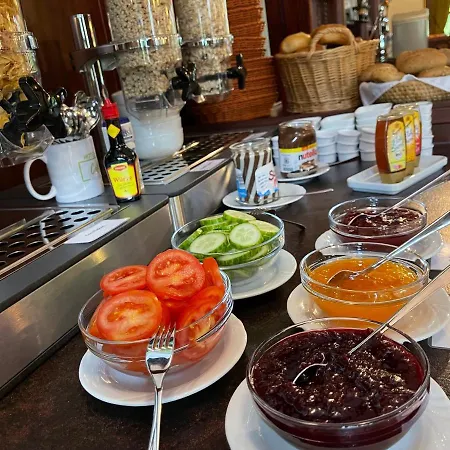 Garni Café Im Hamm 3*