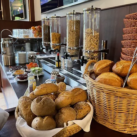 Garni Café Im Hamm 3*