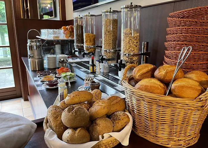 Garni Café Im Hamm 3*